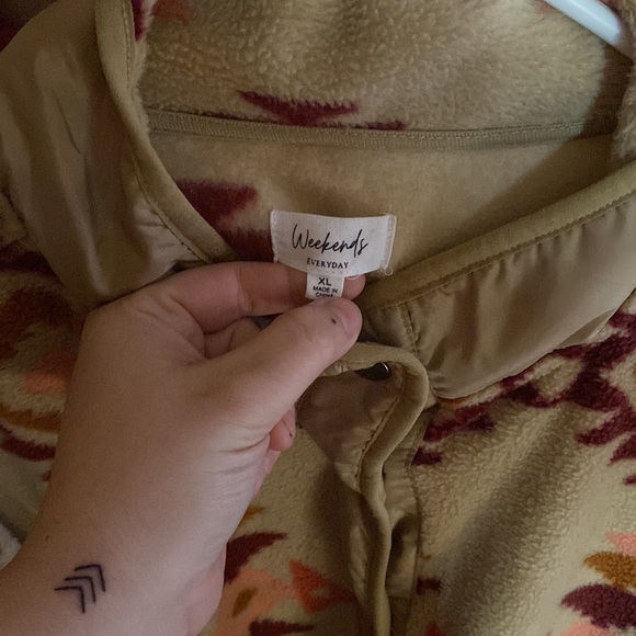 Aztec jacket - Picture 2 of 2